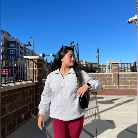 Abercrombie & Fitch Half Zip - Picture 4 of 5